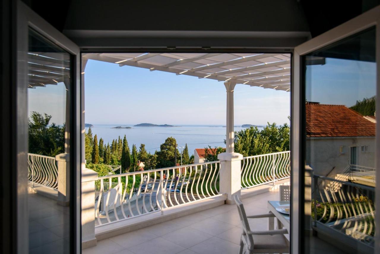 Aurora Seaview Apartment ムリニ エクステリア 写真