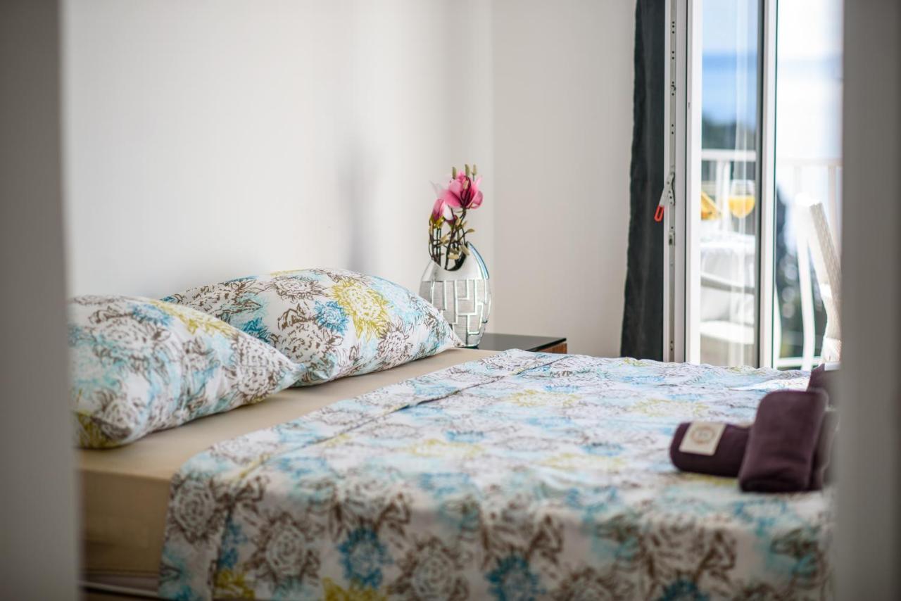 Aurora Seaview Apartment ムリニ エクステリア 写真