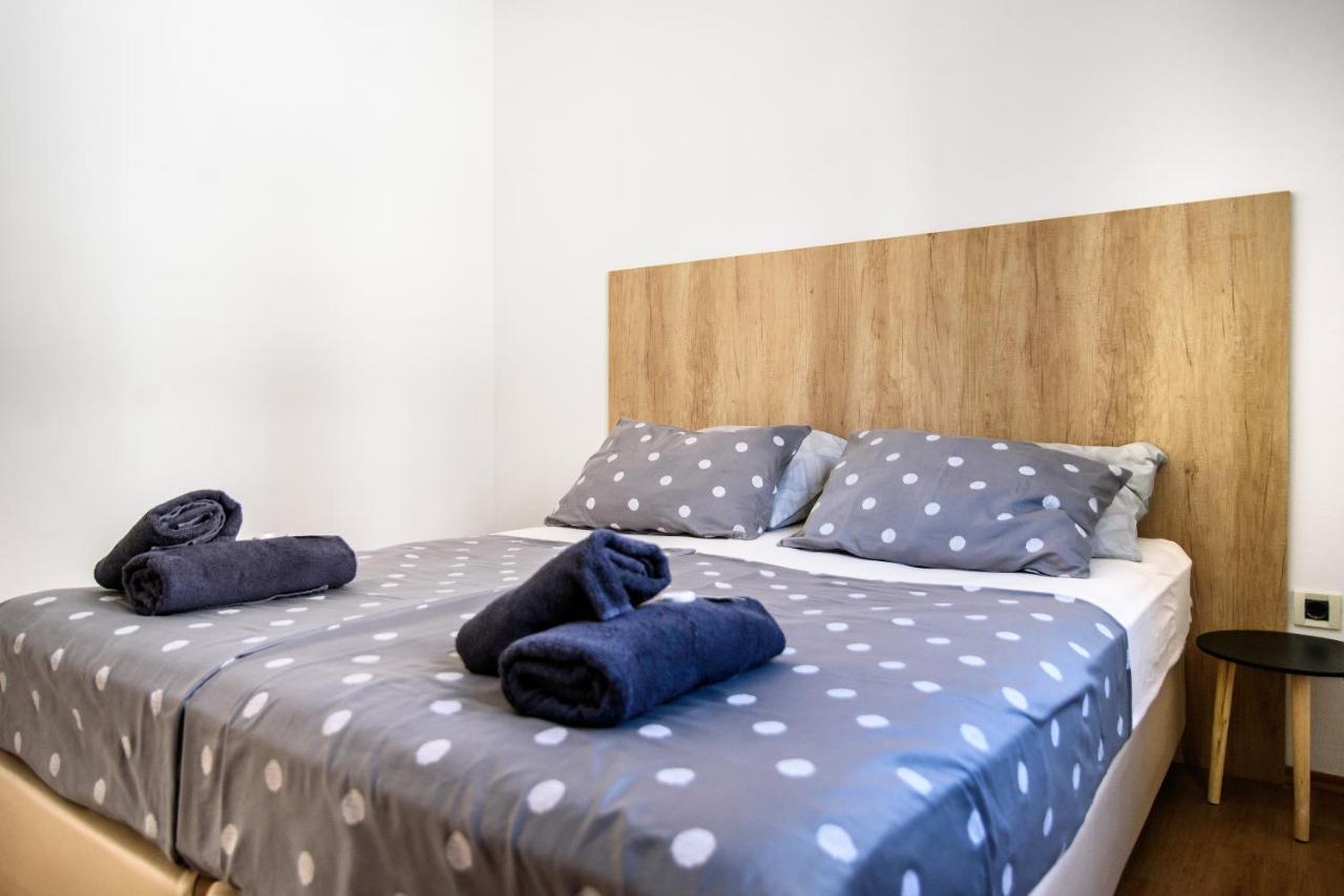 Aurora Seaview Apartment ムリニ エクステリア 写真