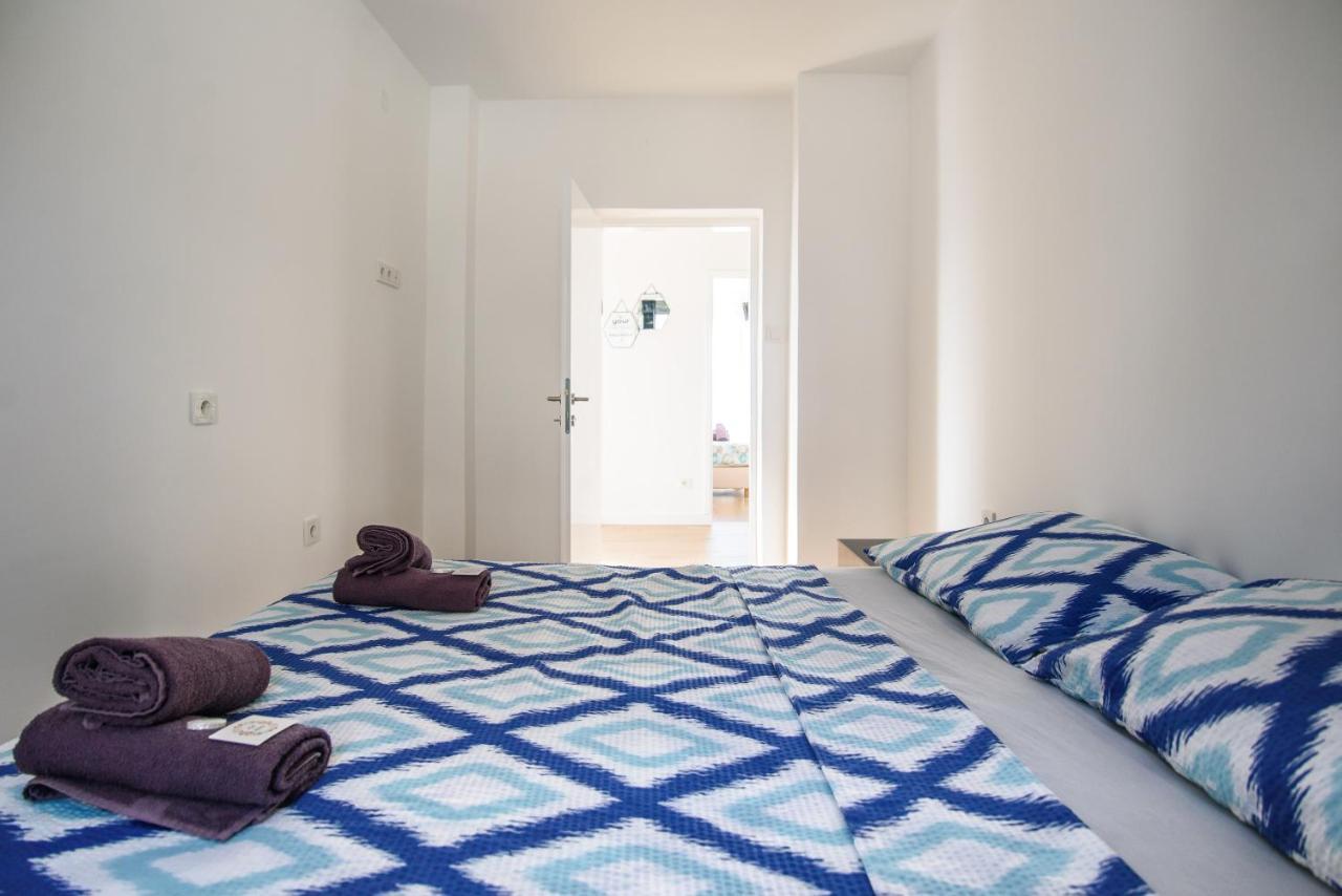 Aurora Seaview Apartment ムリニ エクステリア 写真
