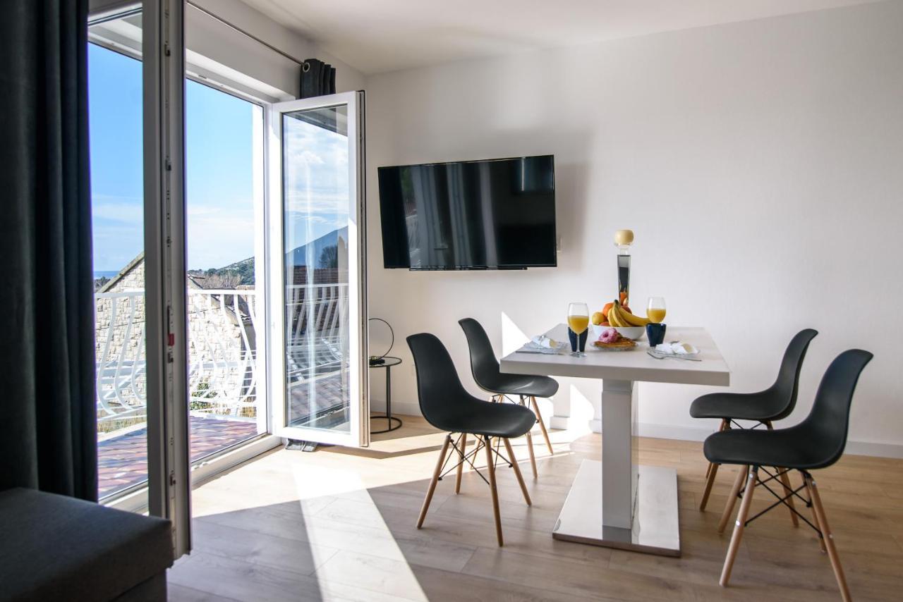 Aurora Seaview Apartment ムリニ エクステリア 写真