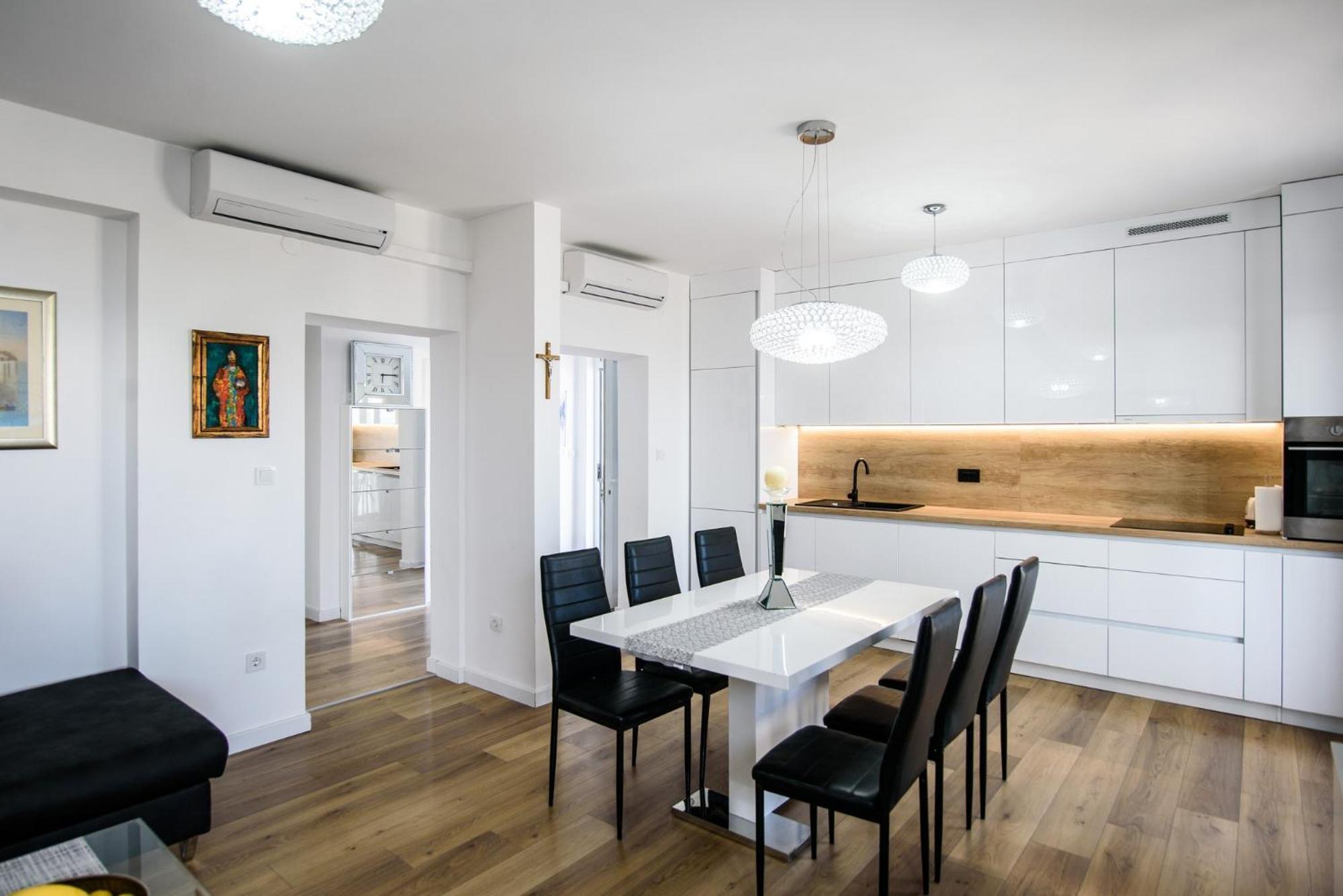 Aurora Seaview Apartment ムリニ エクステリア 写真