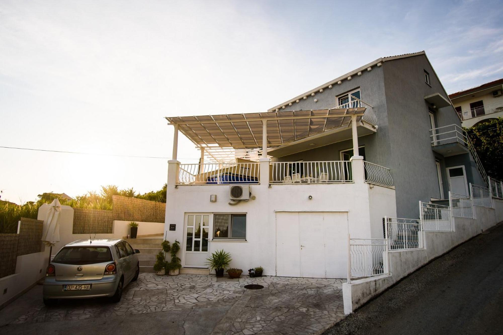 Aurora Seaview Apartment ムリニ エクステリア 写真